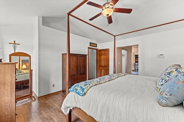 5300 Clover LANE, Racine, WI 53406