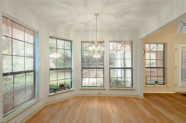913 Cherry Hills Drive, Huntsville, TX 77340