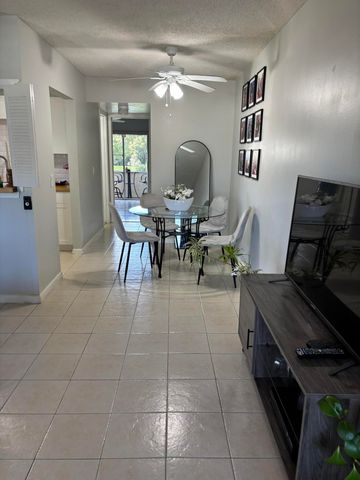 243 Northampton M 243, West Palm Beach, FL 33417