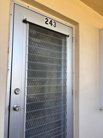 243 Northampton M 243, West Palm Beach, FL 33417