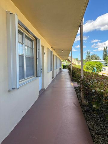 243 Northampton M 243, West Palm Beach, FL 33417