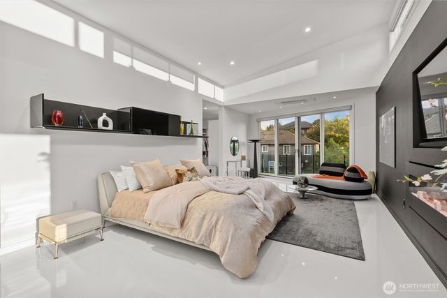 903 N 33rd Place, Renton, WA 98056