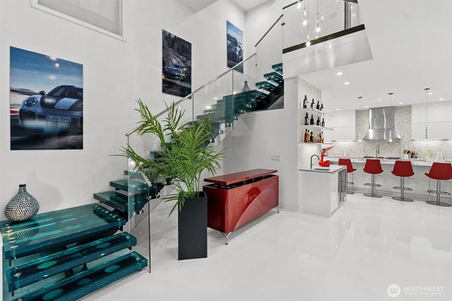 903 N 33rd Place, Renton, WA 98056