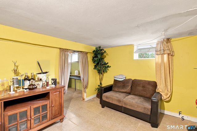 60 Tower Avenue, Hartford, CT 06120