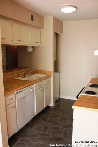 3843 Barrington St Apt 219E, San Antonio, TX 78217