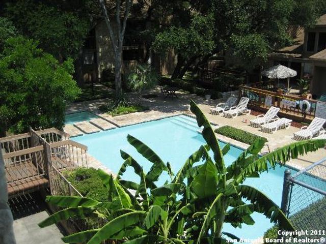 3843 Barrington St Apt 219E, San Antonio, TX 78217