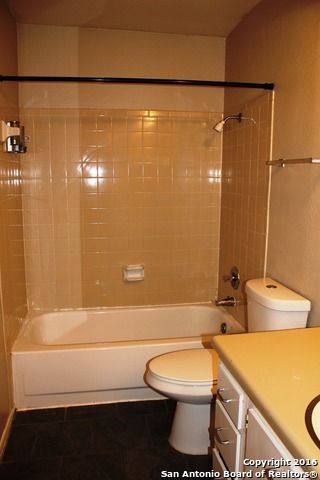 3843 Barrington St Apt 219E, San Antonio, TX 78217