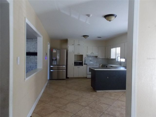 1827 SE 7TH AVENUE, Ocala, FL 34471