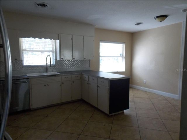 1827 SE 7TH AVENUE, Ocala, FL 34471