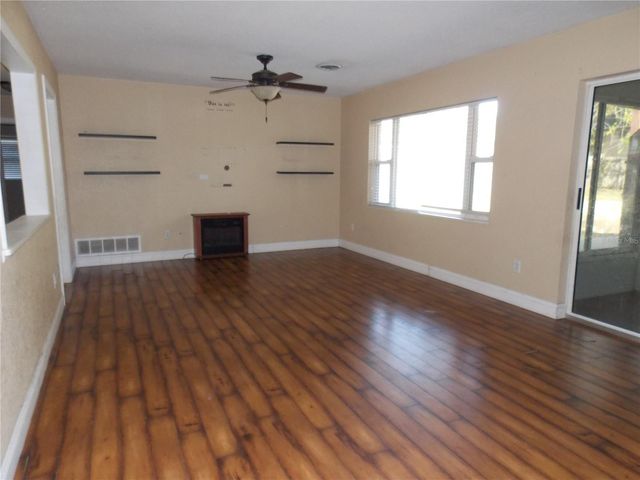 1827 SE 7TH AVENUE, Ocala, FL 34471