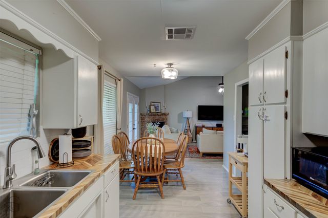 4719 General Ewell Drive, Bossier City, LA 71112