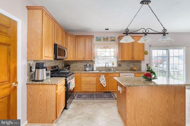 6910 GOVERNORS GRANT LN, Fredericksburg, VA 22407