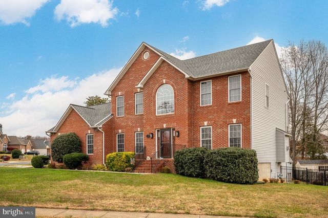 6910 GOVERNORS GRANT LN, Fredericksburg, VA 22407