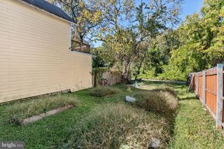 3329 BROTHERS PL SE, Washington, DC 20032