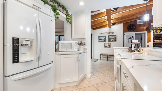 2455 Flamingo Ln, Fort Lauderdale, FL 33312