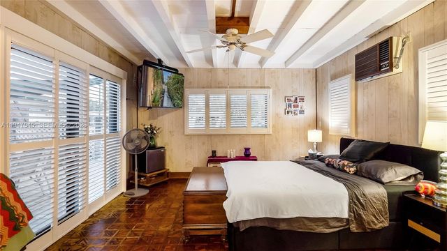 2455 Flamingo Ln, Fort Lauderdale, FL 33312