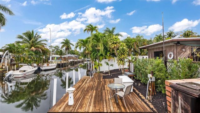2455 Flamingo Ln, Fort Lauderdale, FL 33312