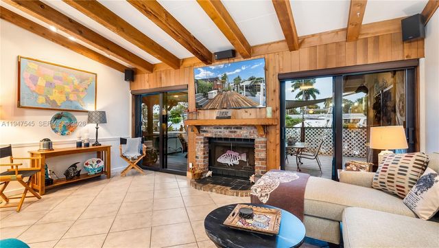 2455 Flamingo Ln, Fort Lauderdale, FL 33312