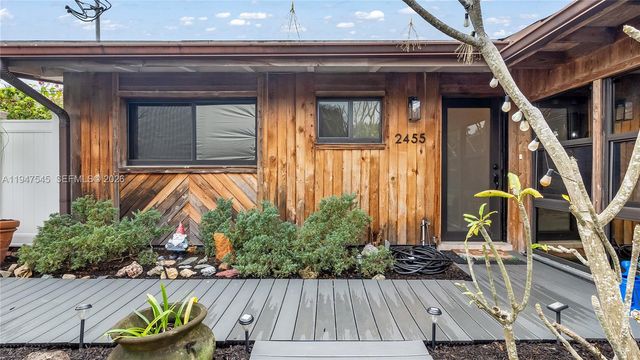 2455 Flamingo Ln, Fort Lauderdale, FL 33312