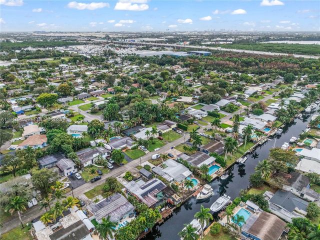 2455 Flamingo Ln, Fort Lauderdale, FL 33312