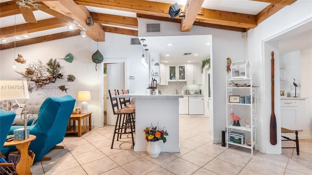 2455 Flamingo Ln, Fort Lauderdale, FL 33312