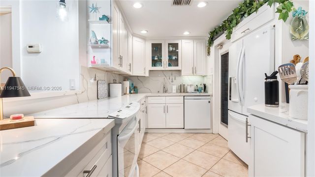 2455 Flamingo Ln, Fort Lauderdale, FL 33312