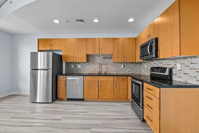 300 S AUSTRALIAN Avenue 808, West Palm Beach, FL 33401