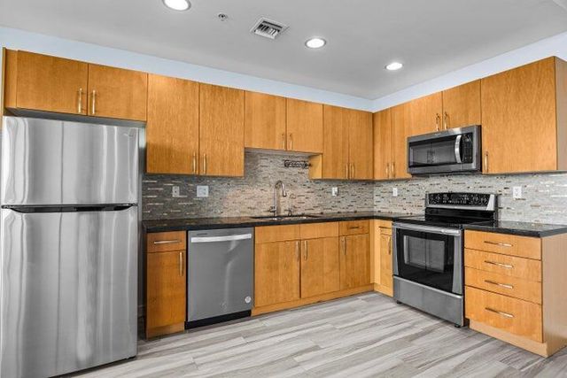 300 S AUSTRALIAN Avenue 808, West Palm Beach, FL 33401