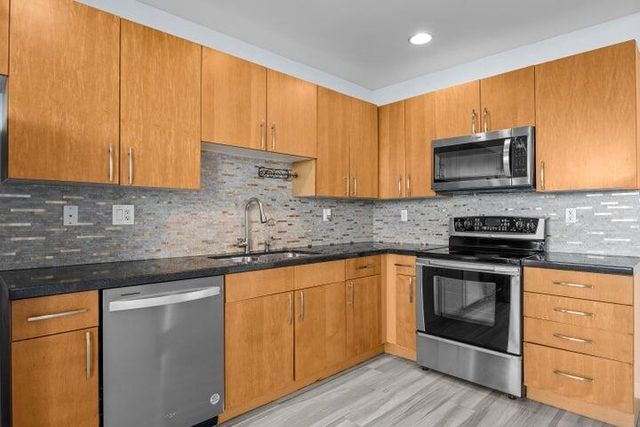 300 S AUSTRALIAN Avenue 808, West Palm Beach, FL 33401