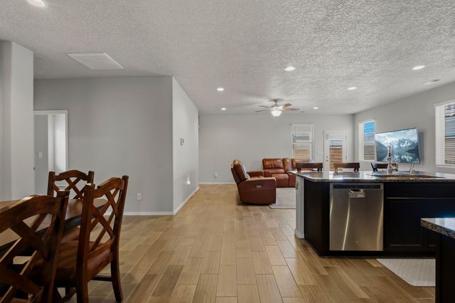 2015 Duke City Street SE, Albuquerque, NM 87123