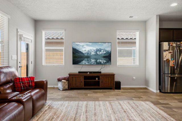 2015 Duke City Street SE, Albuquerque, NM 87123