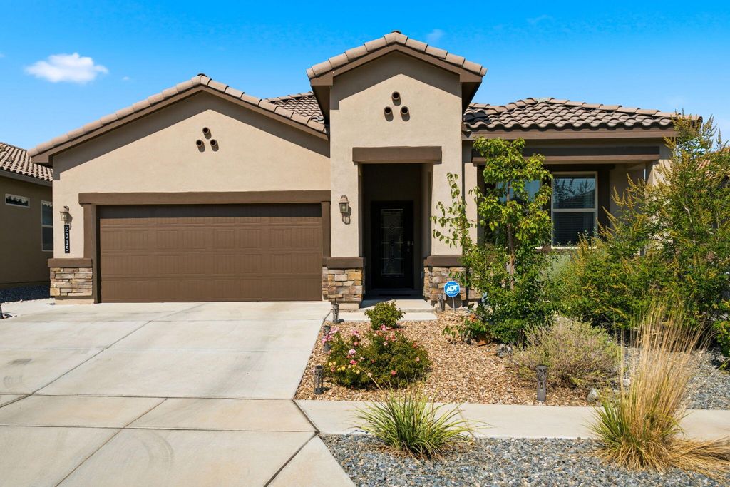 2015 Duke City Street SE, Albuquerque, NM 87123