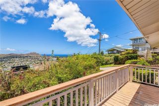 1729 Iwi Way, Honolulu, HI 96816