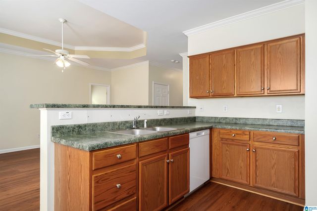 562 SUMMIT CIRCLE, Fultondale, AL 35068