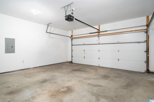 562 SUMMIT CIRCLE, Fultondale, AL 35068