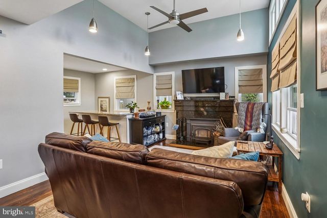 1611 NOYES DR, Silver Spring, MD 20910