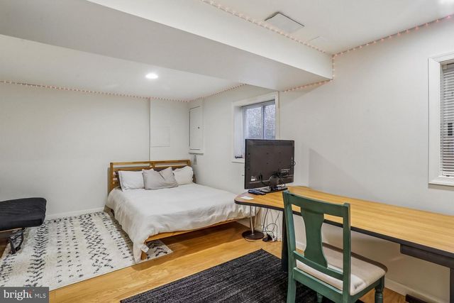 1611 NOYES DR, Silver Spring, MD 20910