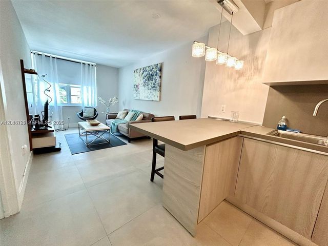 100 Lincoln Rd 426, Miami Beach, FL 33139