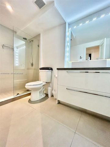 100 Lincoln Rd 426, Miami Beach, FL 33139