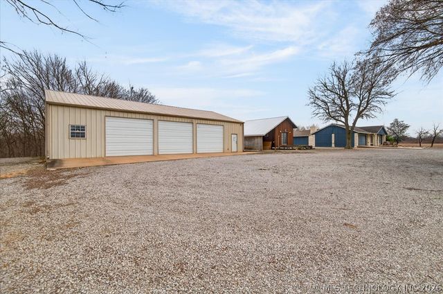 403000 W 2150 Drive, Bartlesville, OK 74006