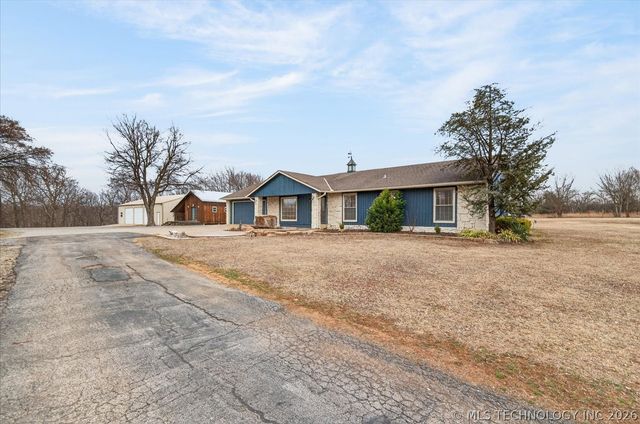 403000 W 2150 Drive, Bartlesville, OK 74006