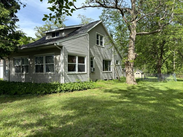 2545 Massena Avenue, Commerce Twp, MI 48382