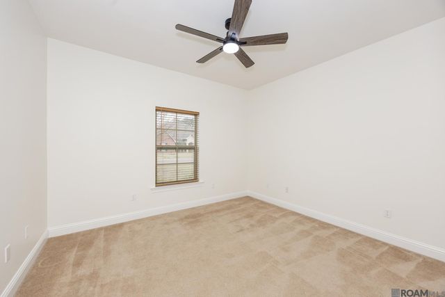 2434 Orleans Quarters Dr, Brusly, LA 70719