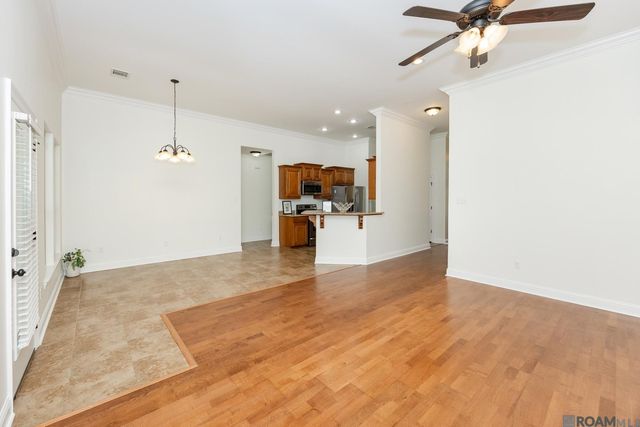 2434 Orleans Quarters Dr, Brusly, LA 70719