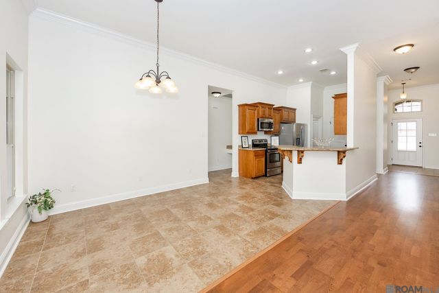 2434 Orleans Quarters Dr, Brusly, LA 70719