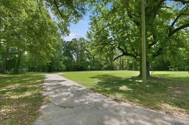 488 Magnolia Wood Ave, Baton Rouge, LA 70808