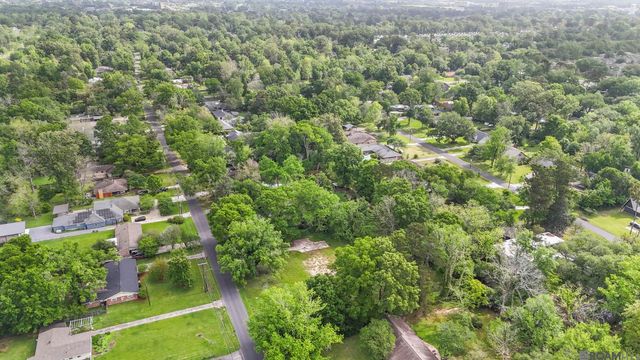 488 Magnolia Wood Ave, Baton Rouge, LA 70808