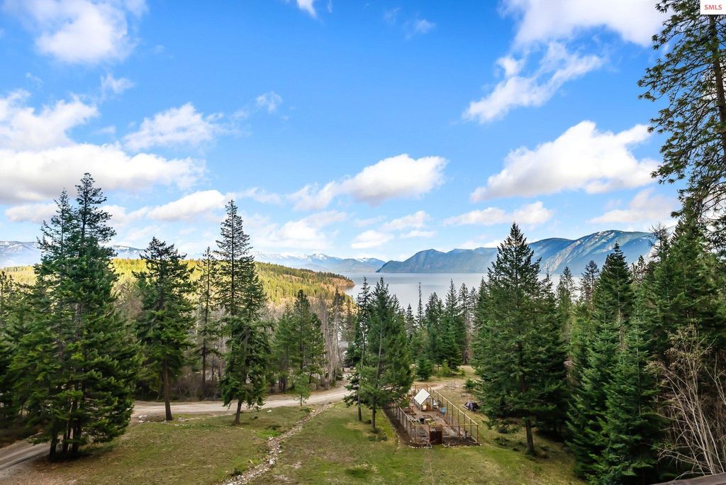 867 Midas Drive, Sagle, ID 83860 photo 5