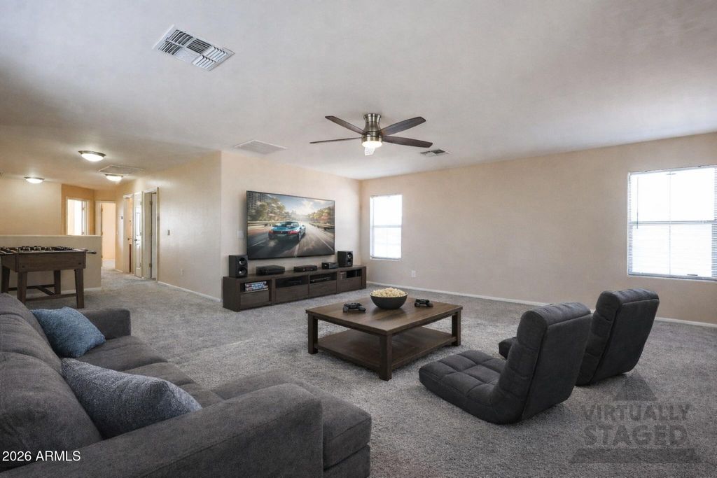 Image 10 of property listing at 17839 W HEARN Road, Surprise, AZ 85388