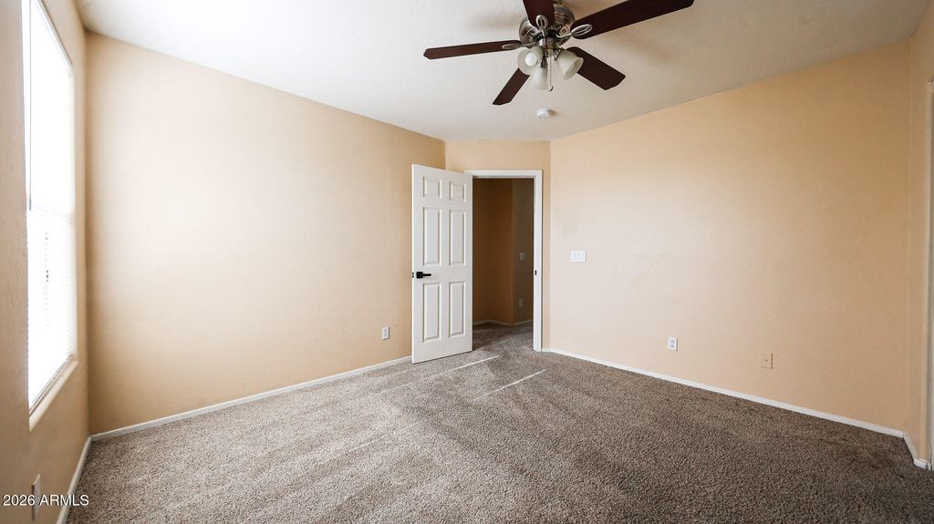 Image 13 of property listing at 17839 W HEARN Road, Surprise, AZ 85388